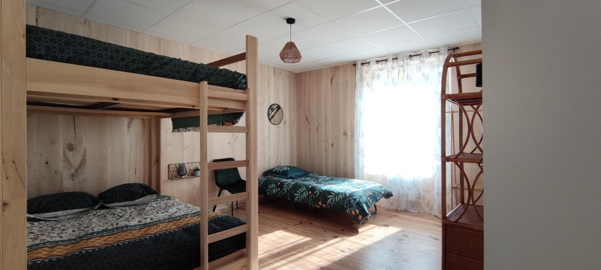 Appartement 2 Chambres Avec Wifi Centre De Descartes Luaran gambar