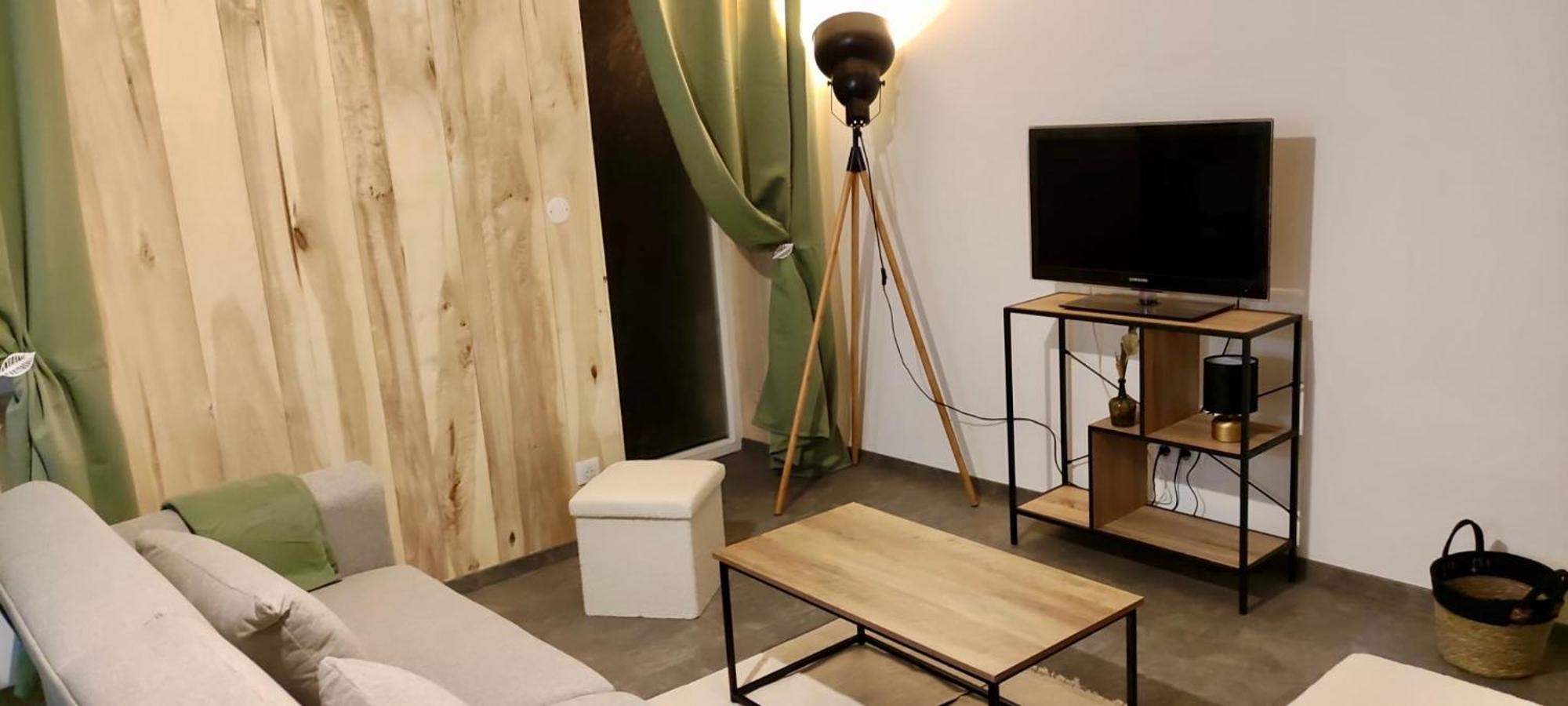 Appartement 2 Chambres Avec Wifi Centre De Descartes Luaran gambar